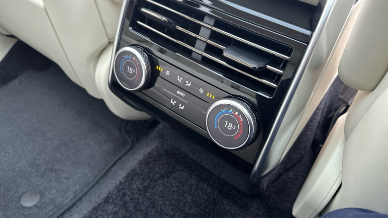 Land Rover Range Rover 3.0 D350 SE 4dr Auto Diesel Estate